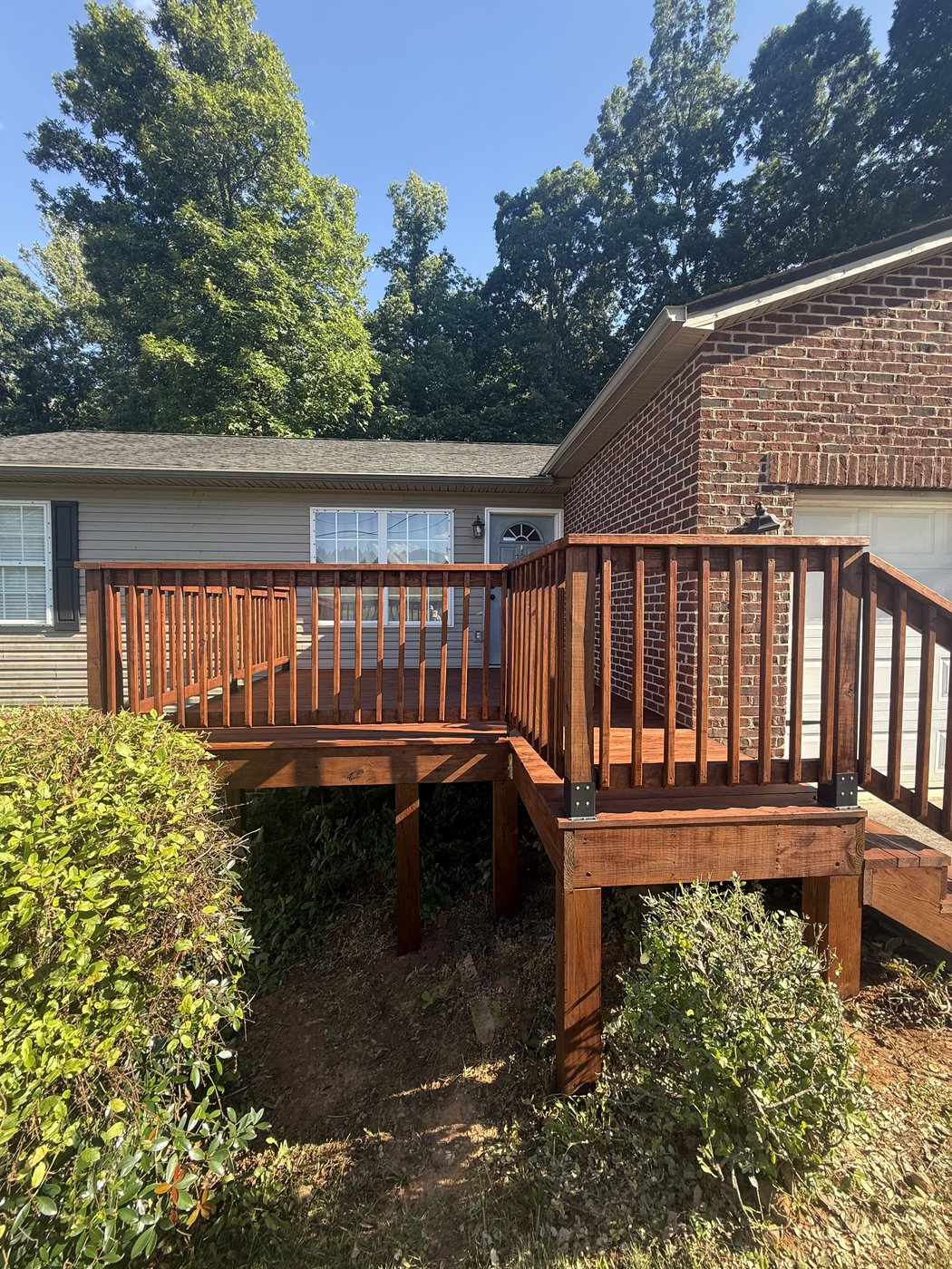 Finished deck in Red Mahogany SuperDeck Exotic Timber Oil, angled view — Kingsport, TN